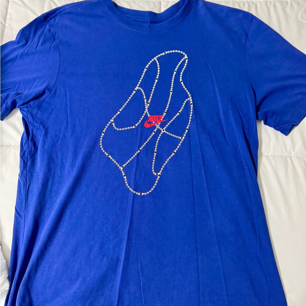 Nike Men’s Blue Graphic T-Shirt-size M